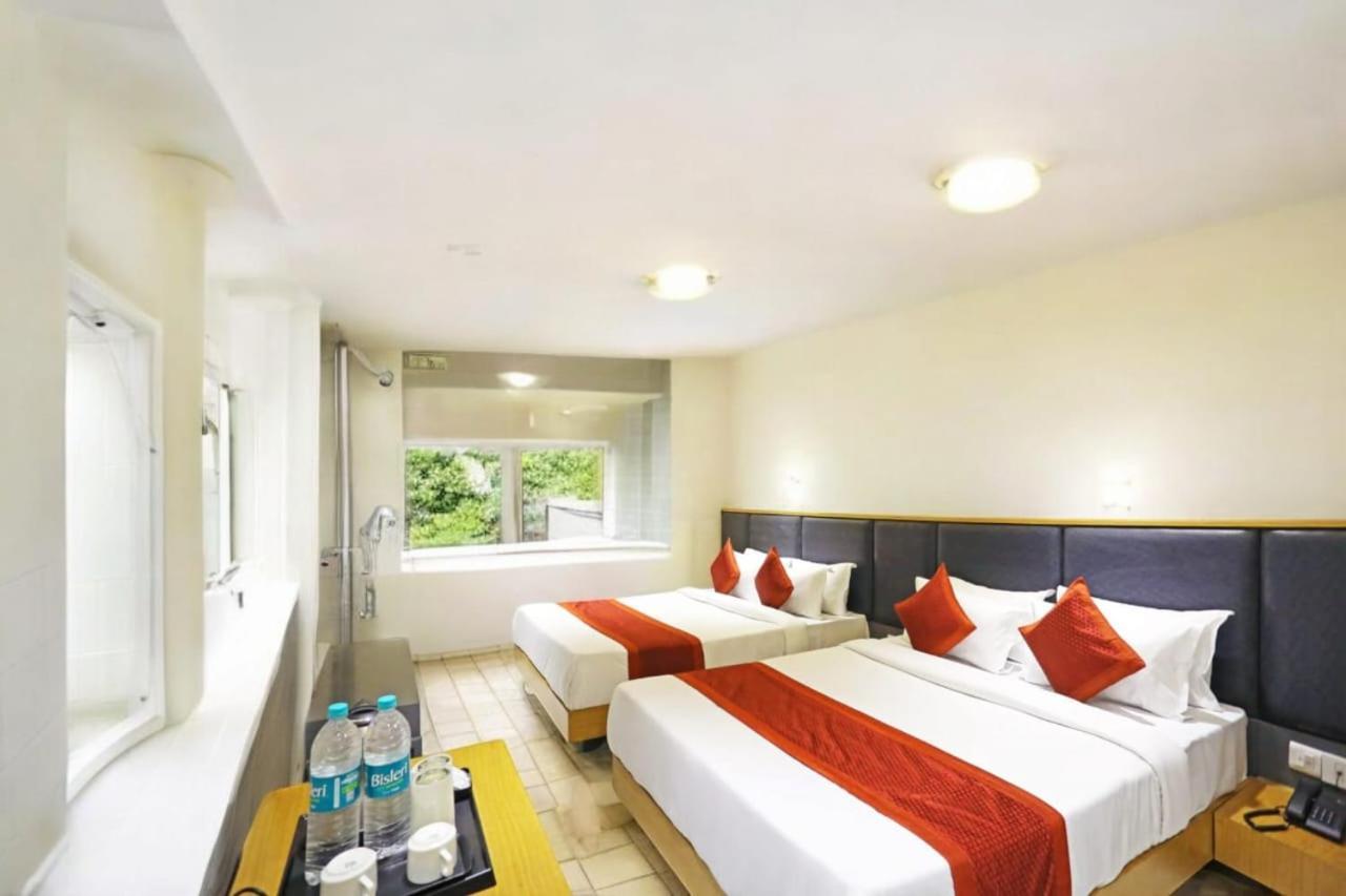 Hotel Almora Sky Near By Delhi International Airport With - Free Airport Pickup And Drop نيودلهي المظهر الخارجي الصورة